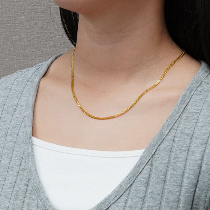 K24喜平ネックレス 着用イメージ レディースファッション アクセサリー