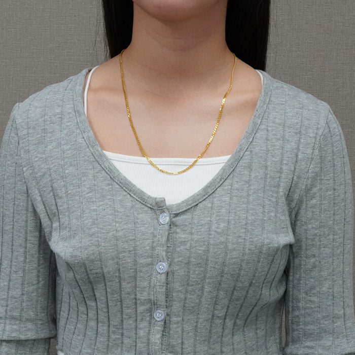 K24喜平ネックレス 着用イメージ レディースファッション アクセサリー
